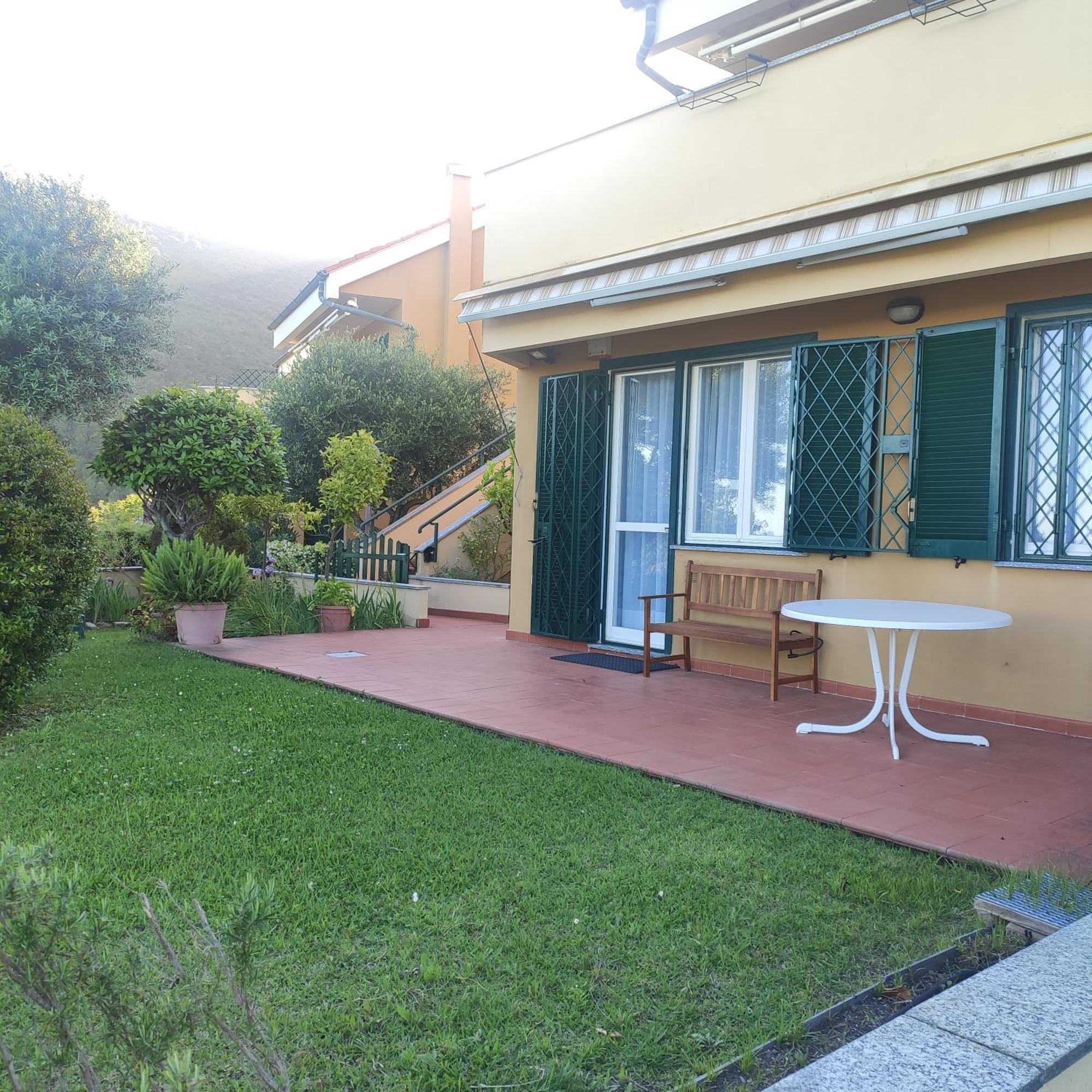 Il Giardino Sull'Isola - Appartamento - Bergeggi Zewnętrze zdjęcie